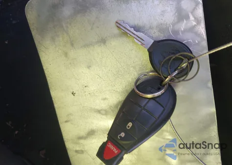 2010 Dodge Ram 1500 Slt/Sport/Trx из США, поврежденный, VIN 1D7RV1GT4AS261156